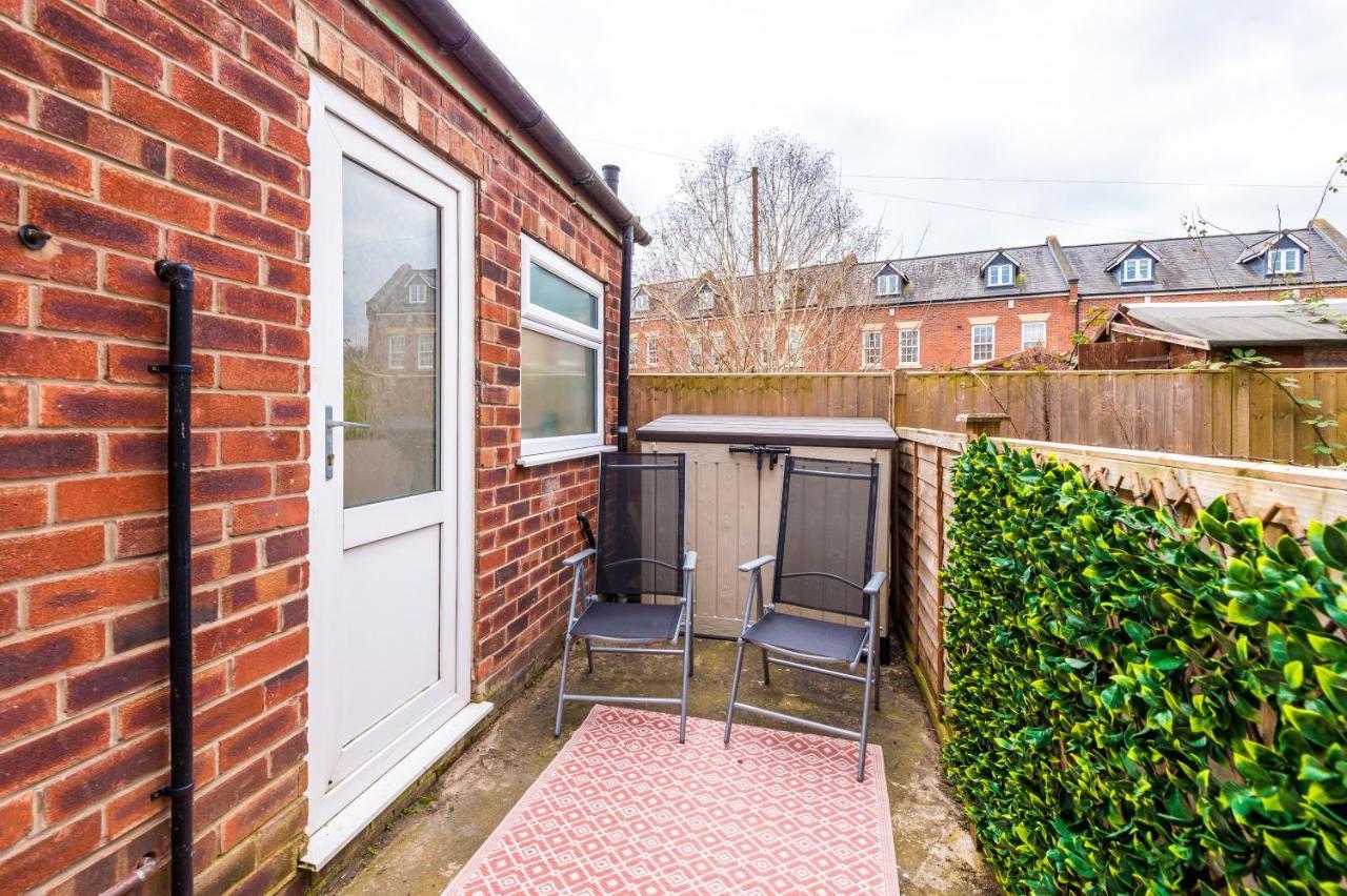 Stunning 3-Bed Home In Nantwich By 53 Degrees Property - Amazing Location, Ideal For Groups - Sleeps 6 מראה חיצוני תמונה